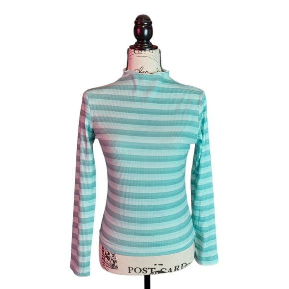 Cali Be Tops - NWT Cali Be Top Size L